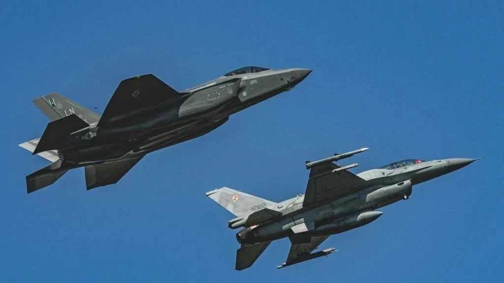Departament Stanu USA wyraził zgodę na sprzedaż Polsce rakiet powietrze-powietrze AIM-120D Departament Stanu USA wyraził zgodę na sprzedaż Polsce rakiet powietrze-powietrze AIM-120D
