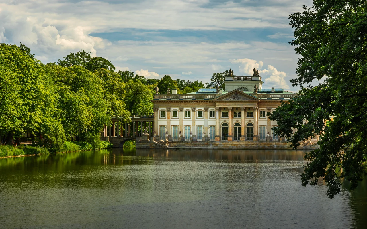 W Łazienkach Królewskich mnóstwo darmowych atrakcji w majówkę 2025
