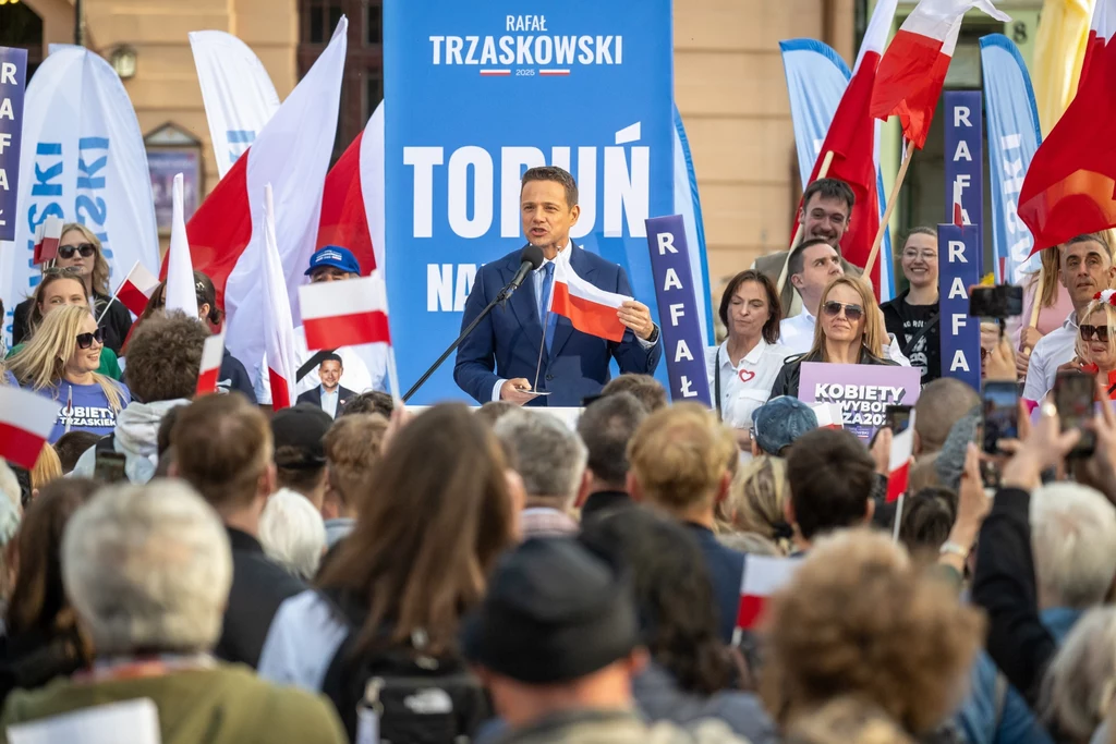 Rafał Trzaskowski w czasie wiecu wyborczego Rafał Trzaskowski w czasie wiecu wyborczego