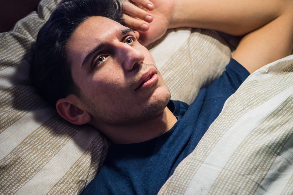 Ile razy wstajesz w nocy do WC? Lekarz wskazuje, ile to norma, a kiedy objaw Ile razy wstajesz w nocy do WC? Lekarz wskazuje, ile to norma, a kiedy objaw