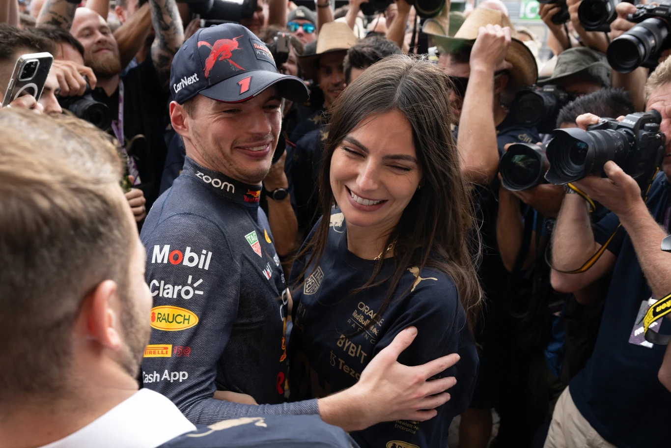 Max Verstappen i Kelly Piquet zostali rodzicami Max Verstappen i Kelly Piquet zostali rodzicami