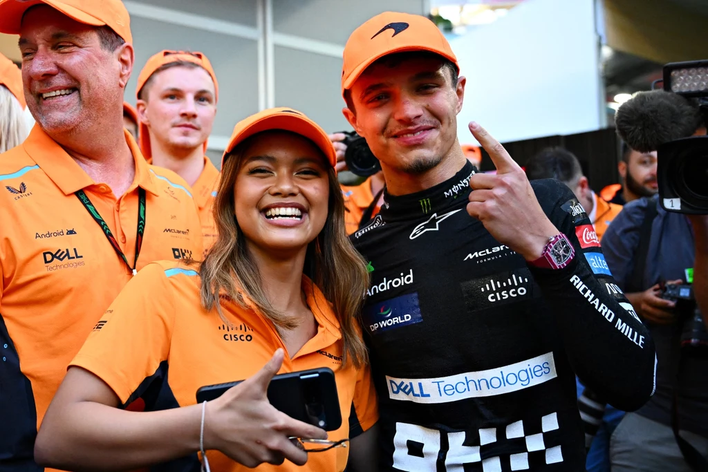 Bianca Bustamante i Lando Norris w barwach McLarena Bianca Bustamante i Lando Norris w barwach McLarena