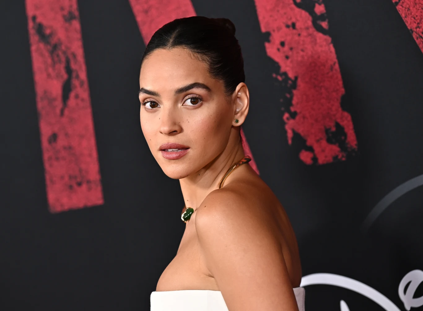 Adria Arjona