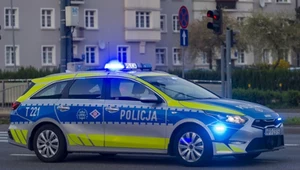 Prezydent Konina miał wypadek. Samochód wpadł do rowu i dachował