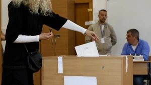 Głosowanie rozpoczęte. Rumuni wybiorą nowego prezydenta