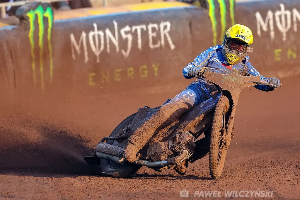 Bartosz Zmarzlik cały w błocie. Trudna rywalizacja w Grand Prix Niemiec w Landshut. Bartosz Zmarzlik cały w błocie. Trudna rywalizacja w Grand Prix Niemiec w Landshut.