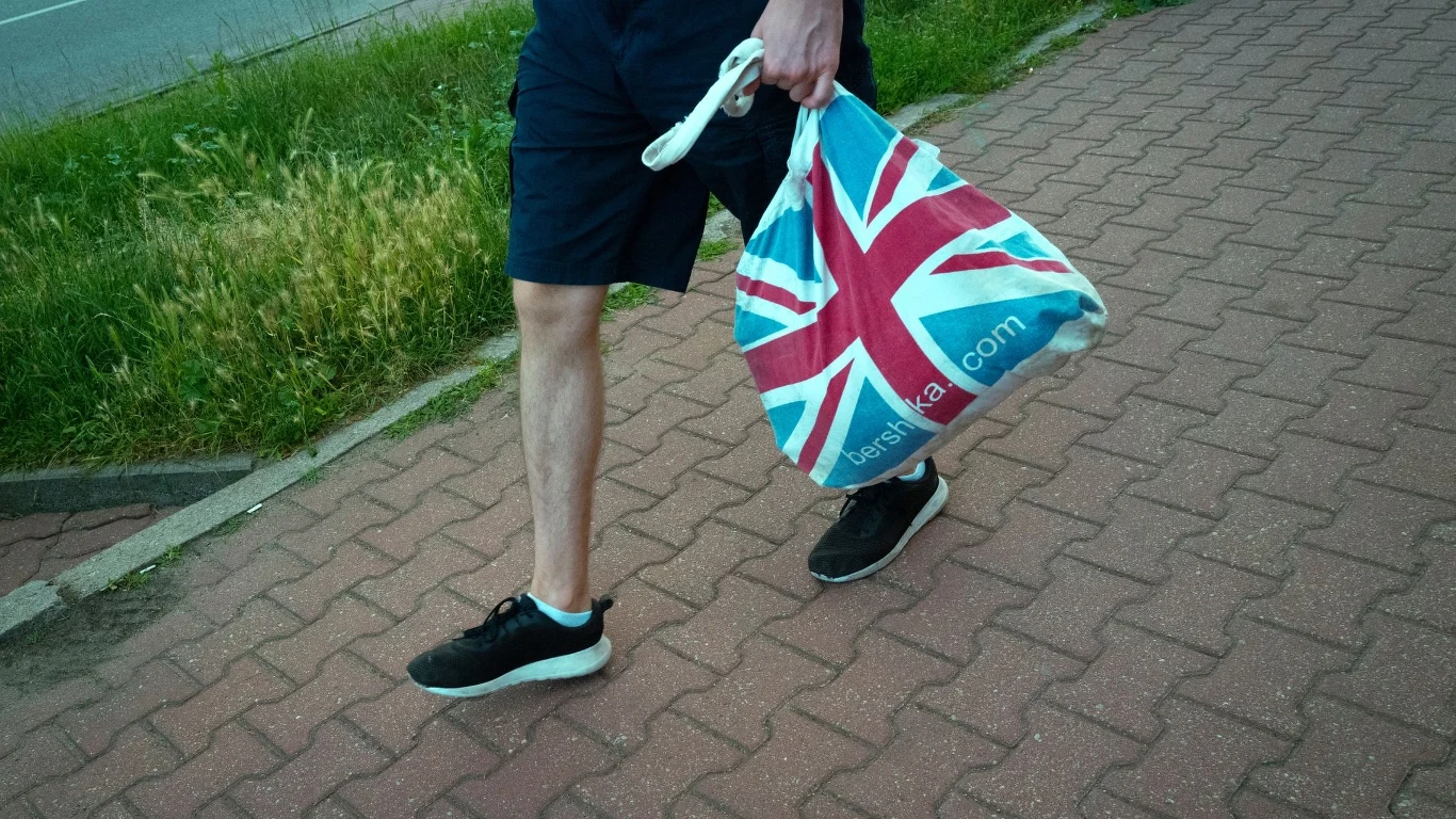 Polacy zarabiają w UK więcej niż Brytyjczycy Polacy zarabiają w UK więcej niż Brytyjczycy