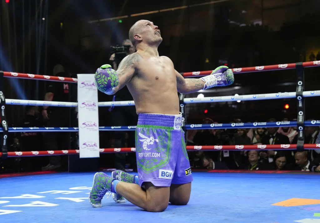 Ołeksandr Usyk mówi wprost, że to żaden żart. Ukrainiec chce walki na zasadach MMA z Jakiem Paulem w 2026 roku Ołeksandr Usyk mówi wprost, że to żaden żart. Ukrainiec chce walki na zasadach MMA z Jakiem Paulem w 2026 roku