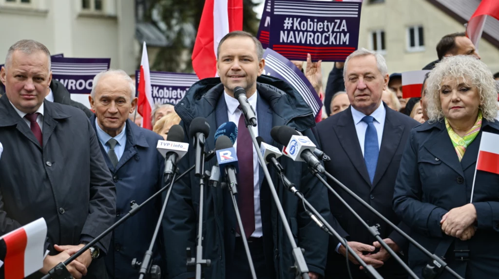 Karol Nawrocki odpowiadał na pytania o swoje drugie mieszkanie Karol Nawrocki odpowiadał na pytania o swoje drugie mieszkanie