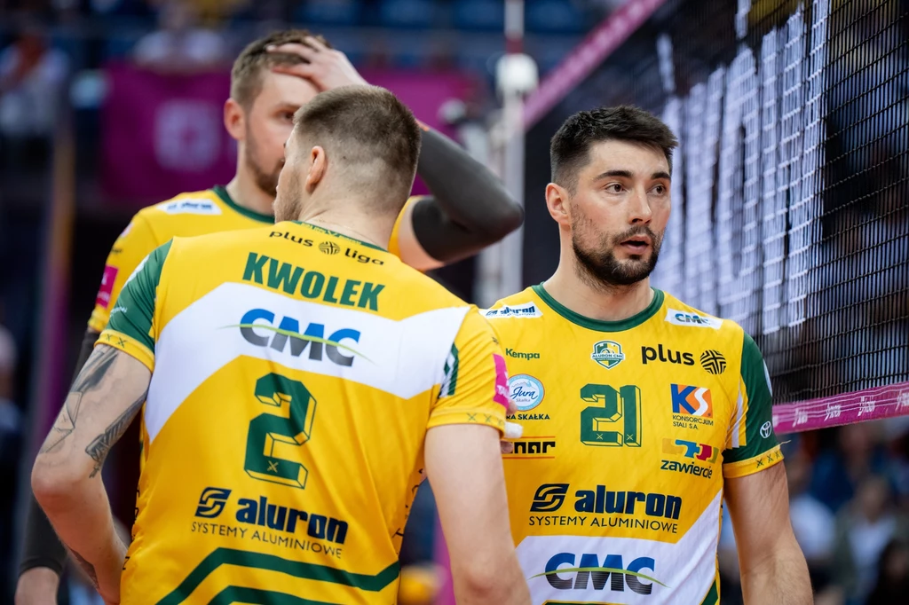 Karol Butryn (numer 21) i Bartosz Kwolek (numer 2)