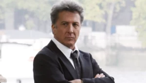 Ta rola sprawiła, że "doznał olśnienia". Dustin Hoffman płakał, widząc siebie w przebraniu kobiety