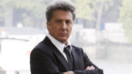 Ta rola sprawiła, że "doznał olśnienia". Dustin Hoffman płakał, widząc siebie w przebraniu kobiety