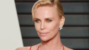 Ciężkie dzieciństwo i niezłomna walka o marzenia. Życie nie rozpieszczało Charlize Theron 
