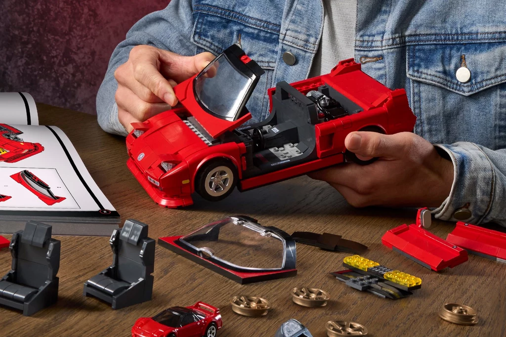 Jednym z pierwszych modeli dostępnych w ramach nowej serii jest Honda NSX Jednym z pierwszych modeli dostępnych w ramach nowej serii jest Honda NSX