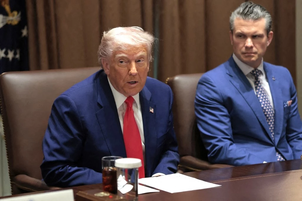 Pete Hegseth miał samodzielnie zdecydować o wstrzymaniu pomocy dla Ukrainy Pete Hegseth miał samodzielnie zdecydować o wstrzymaniu pomocy dla Ukrainy