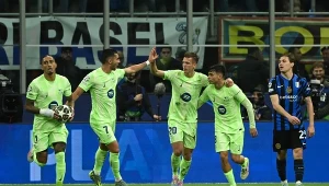Co za mecz w Mediolanie. Barcelona już witała się z finałem i stało się to