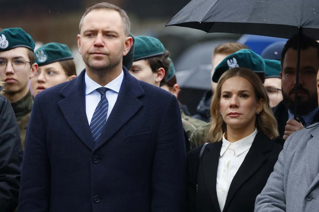 Karol i Marta Nawroccy podczas uroczystości z okazji Narodowego Dnia Pamięci Żołnierzy Wyklętych Karol i Marta Nawroccy podczas uroczystości z okazji Narodowego Dnia Pamięci Żołnierzy Wyklętych