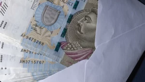 Ile dać do koperty na komunię w 2025 roku? Ekspertka rozprawia się z mitem