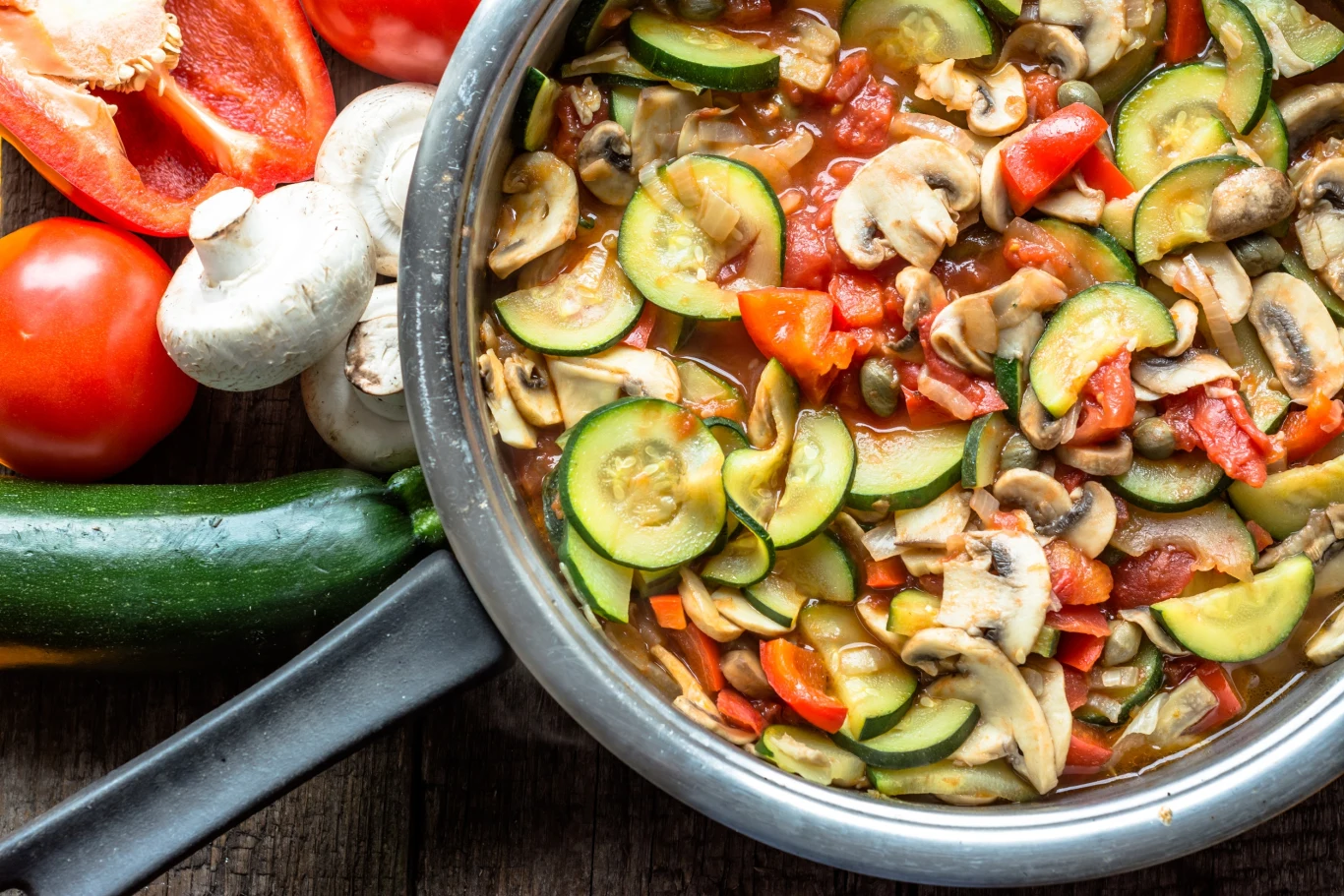 Leczo z cukinii to pyszny wiosenny obiad