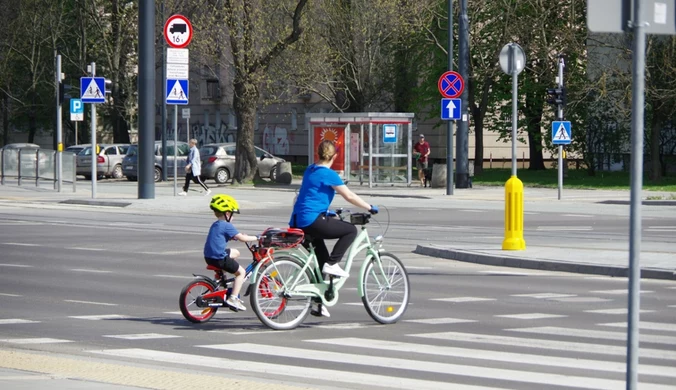 Kiedy rowerzysta ma pierwszeństwo?