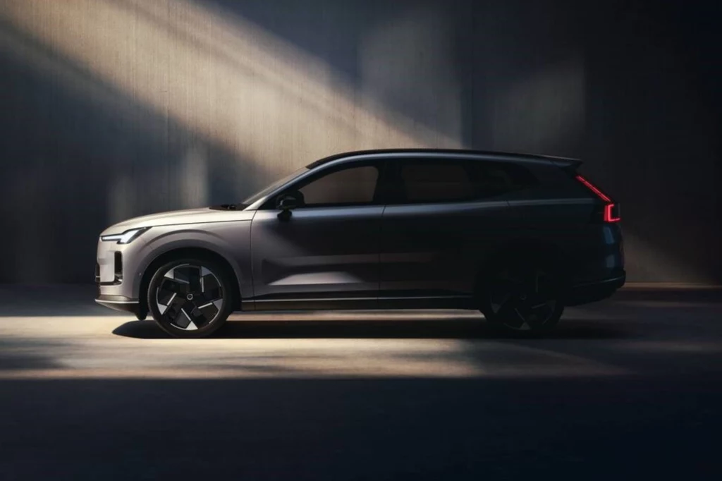 Volvo XC70 będzie nieznacznie większe od modelu XC60. Volvo XC70 będzie nieznacznie większe od modelu XC60.