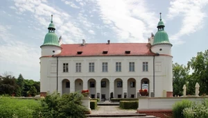 Jeden z najlepiej zachowanych obiektów w Europie. Przypomina Wawel