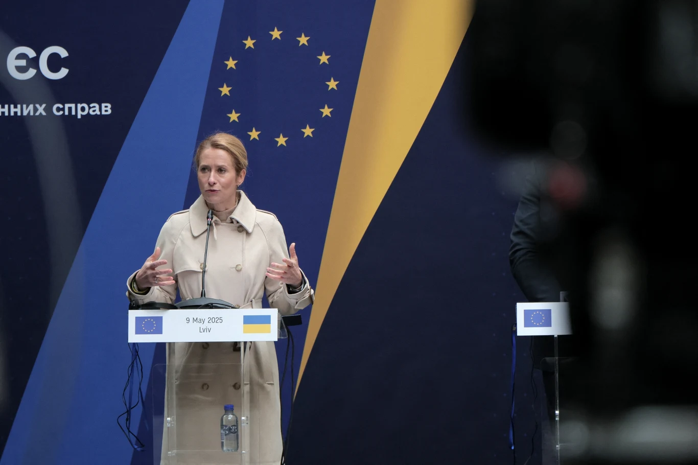 Ukraina dostanie miliard euro wsparcia z zysków od zamrożonych rosyjskich aktywów. Informację tę przekazała wiceszefowa KE Kaja Kallas Ukraina dostanie miliard euro wsparcia z zysków od zamrożonych rosyjskich aktywów. Informację tę przekazała wiceszefowa KE Kaja Kallas