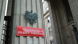 Janusz Kowalski i Robert Bąkiewicz wtargnęli do szkoły. MEN wydało komunikat