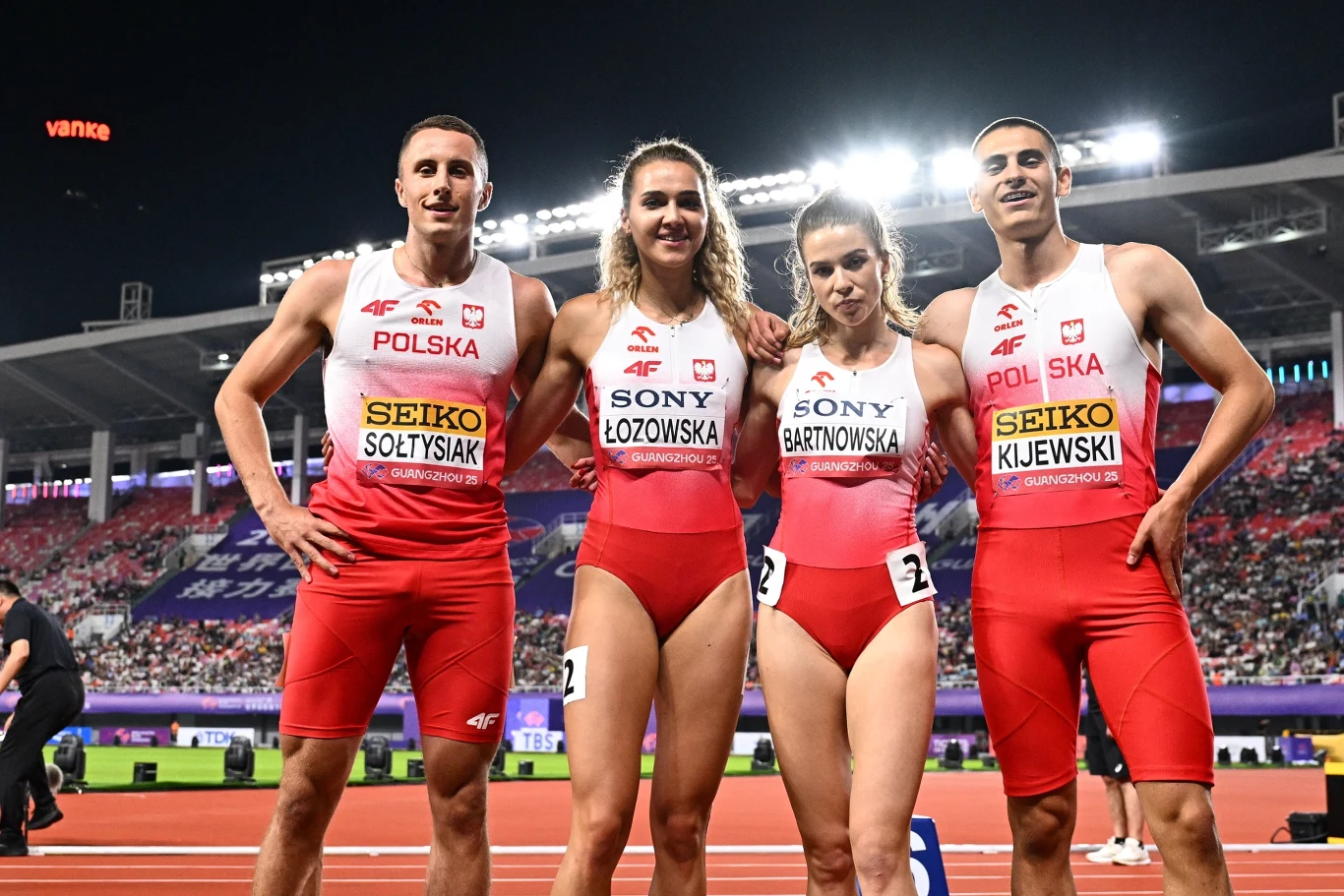 Daniel Sołtysiak, Karolina Łozowska, Weronika Bartnowska, Michał Kijewski Daniel Sołtysiak, Karolina Łozowska, Weronika Bartnowska, Michał Kijewski