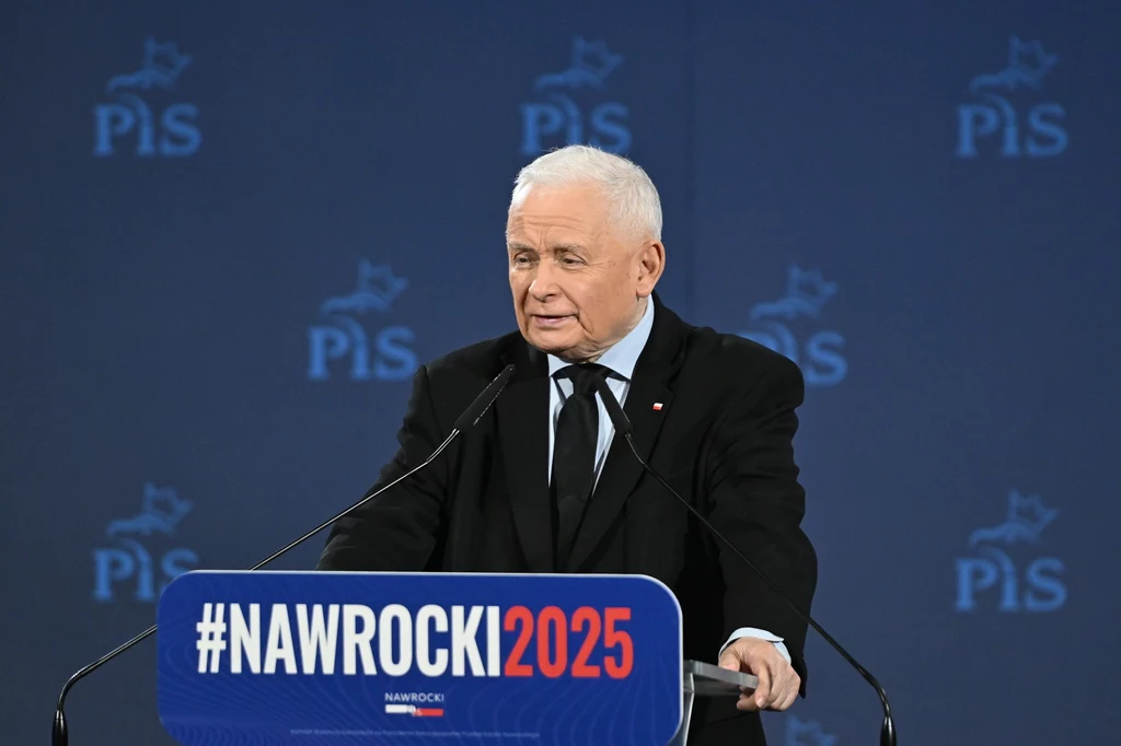 Wybory 2025. Jarosław Kaczyński podczas spotkania w Gryfinie. Mówił o Rafale Trzaskowskim i Karolu Nawrockim Wybory 2025. Jarosław Kaczyński podczas spotkania w Gryfinie. Mówił o Rafale Trzaskowskim i Karolu Nawrockim