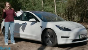 Tesla z przebiegiem 300 tys. km za grosze. Jest inny problem niż awarie 