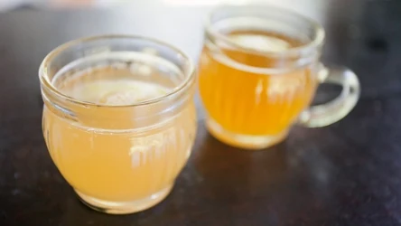 Wystarczy dodać do ciepłej wody i pić na czczo. Metabolizm przyspieszy. 