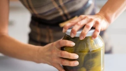 Kiszone produkty wspierają "dobre" bakterie, które zasiedlają jelita