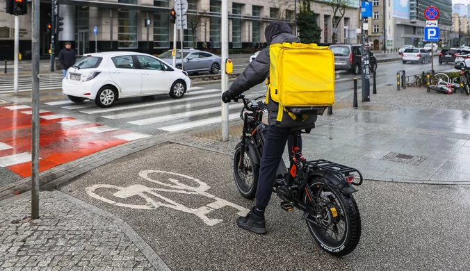 Patorowery zalały polskie ulice. Nie wolno nimi jeździć po drogach dla rowerów