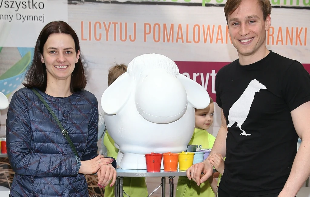 Mateusz Janicki z żoną