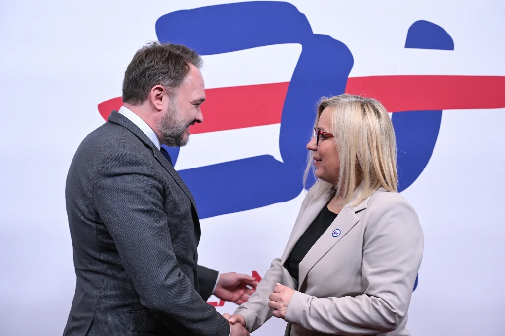 Minister klimatu i środowiska Paulina Hennig-Kloska i komisarz do spraw energii i mieszkalnictwa Dan Jorgensen