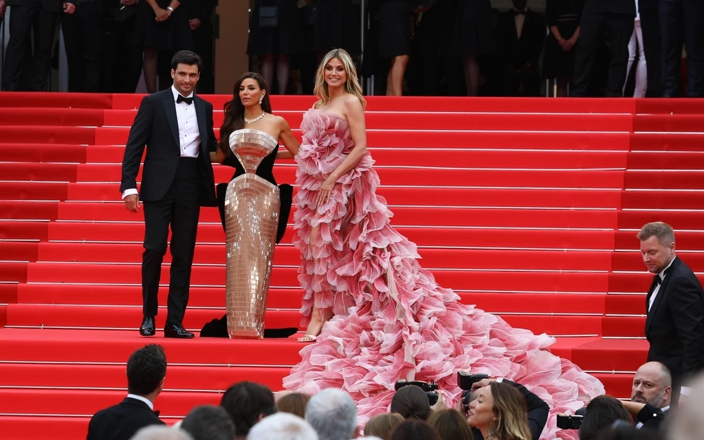 Na czerwonym dywanie w Cannes Heidi Klum złamała obowiązujący w tym roku dress code