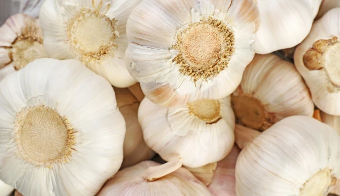 Czosnek zamiast płynu do płukania ust?