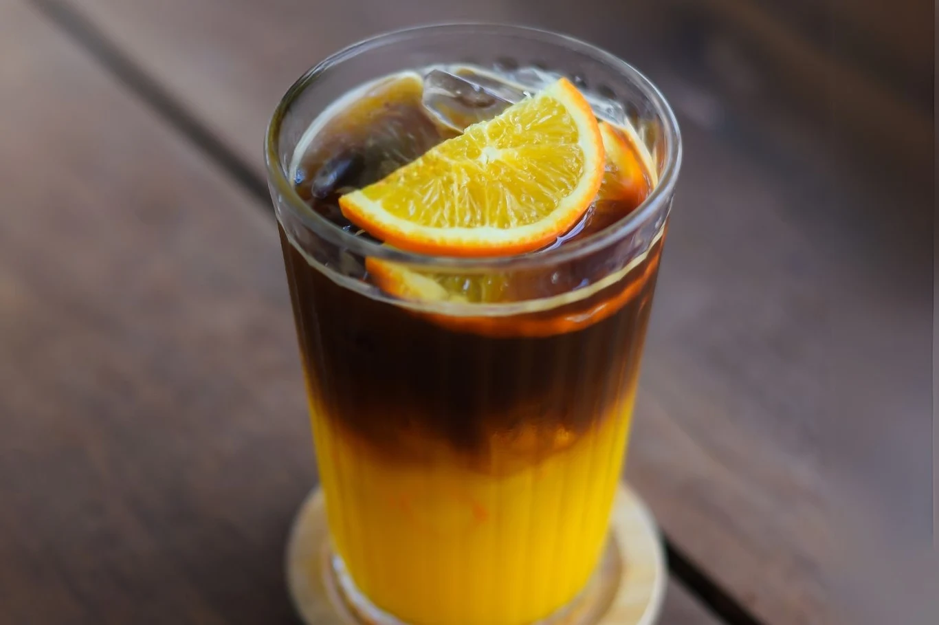 Orange espresso to nietypowe połączenie dwóch produktów, które naprawdę dobrze smakuje Orange espresso to nietypowe połączenie dwóch produktów, które naprawdę dobrze smakuje