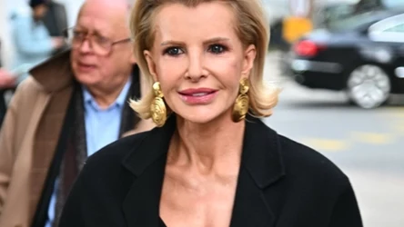 Joanna Racewicz w drodze na galę 34. Festiwalu Mozartowskiego