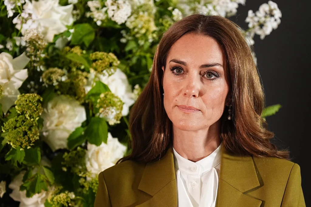 Księżna Kate zachwyciła wyglądem podczas samotnego występu Księżna Kate zachwyciła wyglądem podczas samotnego występu