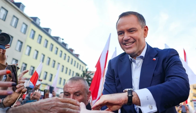"Jeździ pan w drugim wagonie". Nawrocki uderzył w Tuska