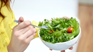 Niepozorna sałata to wiele dobrego dla organizmu. Jedz zdecydowanie częściej