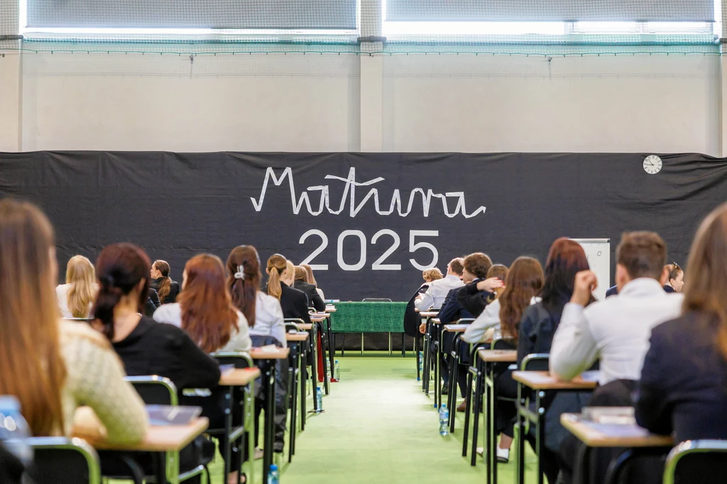 Matura 2025 z rozszerzonej chemii. Rozpoczął się egzamin Matura 2025 z rozszerzonej chemii. Rozpoczął się egzamin