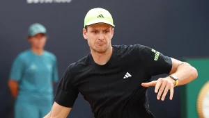 Dwie godziny emocji w starciu Hurkacza z medalistą IO. Grymas bólu u Polaka