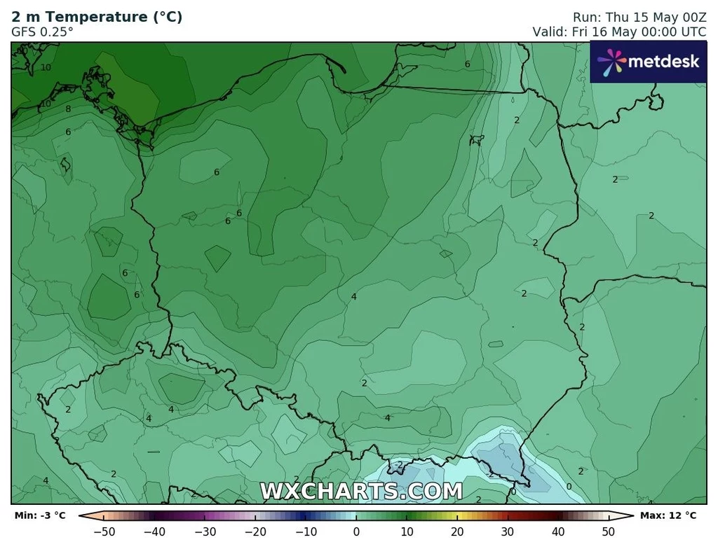 W nocy z czwartku na piątek trzeba uważać na przymrozki na południowych krańcach Polski Mapa przedstawia prognozowaną temperaturę przy powierzchni ziemi w Polsce na określony dzień, z wyraźnymi izotermami i wartościami temperatury w stopniach Celsjusza.