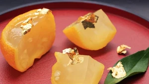 Smakuje jak grejpfrut z kwiatową nutą. Owoc dla sercowców i cukrzyków