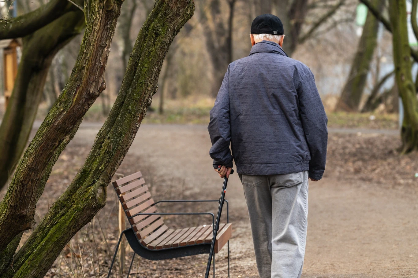 Seniorzy padają ofiarą oszustw. Rządowe plany ochrony emerytów Seniorzy padają ofiarą oszustw. Rządowe plany ochrony emerytów