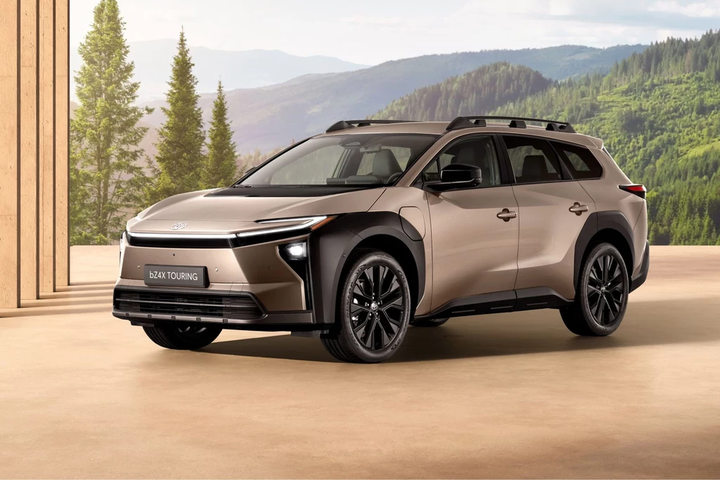 Toyota bZ4X Touring będzie oferować gwarancję do 1 mln km. Toyota bZ4X Touring będzie oferować gwarancję do 1 mln km.