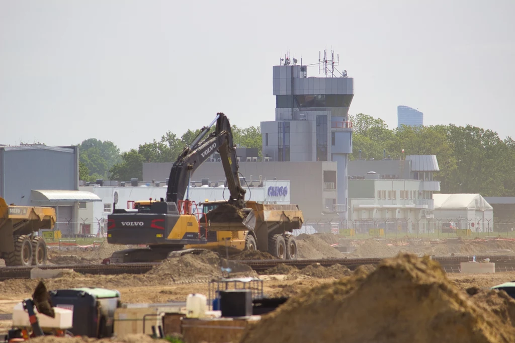 Lotnisko we Wrocławiu zostanie zamknięte na 40 dni - od 26 października do 4 grudnia 2025. Lotnisko we Wrocławiu zostanie zamknięte na 40 dni - od 26 października do 4 grudnia 2025.